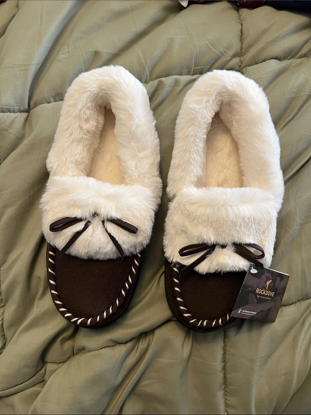 RockDove Women's Brown & Cream Faux-Fur Moccasin Slippers 6.5-7.5